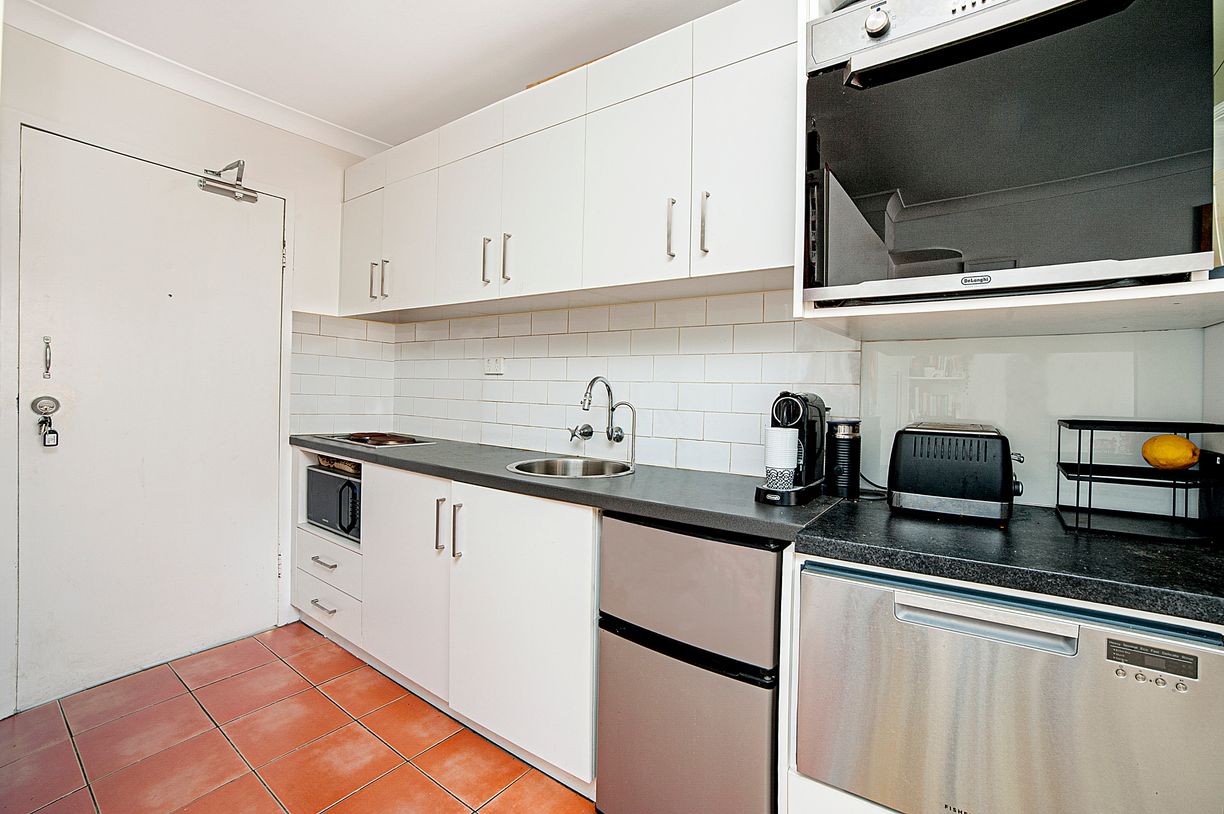 20/3 Rayner Street — photo 2 of 4