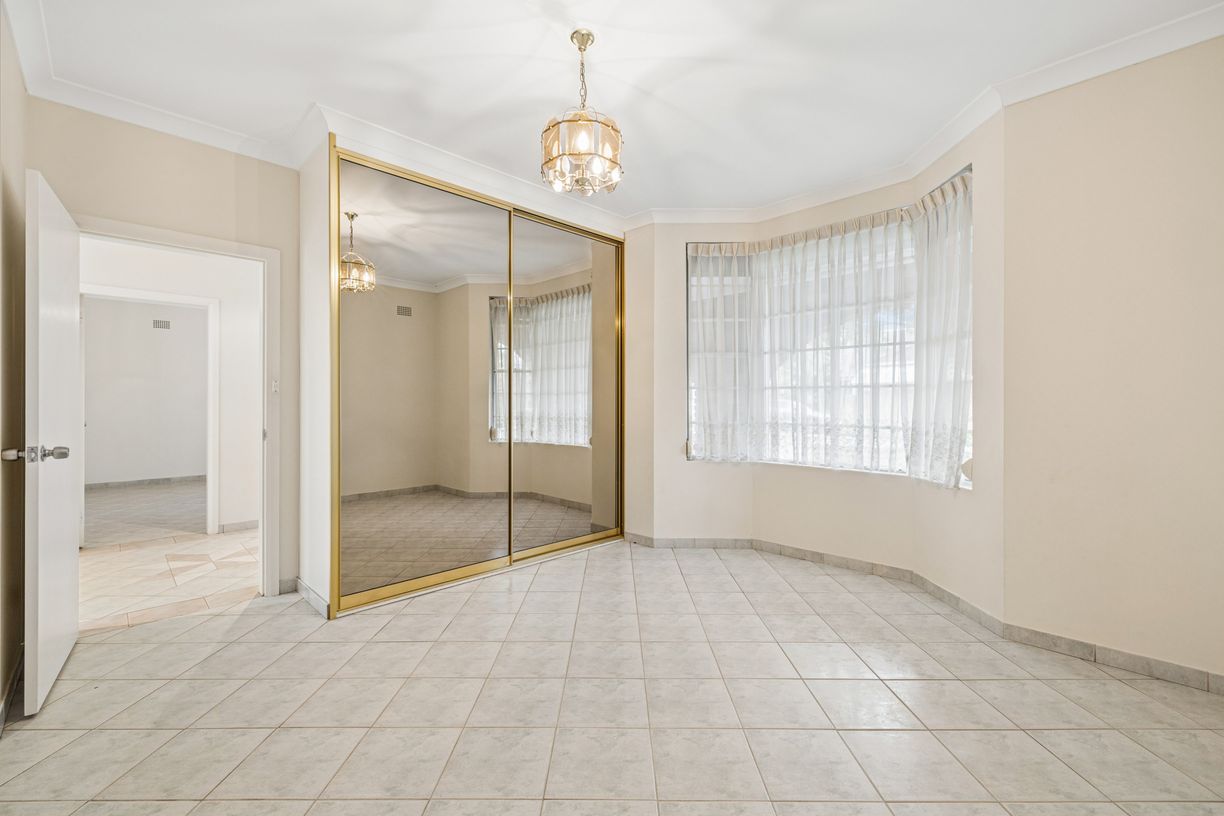 24 Sibbick Street — photo 11 of 22