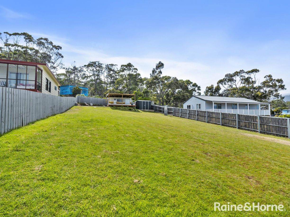 42 Harvey Road — photo 7 of 17