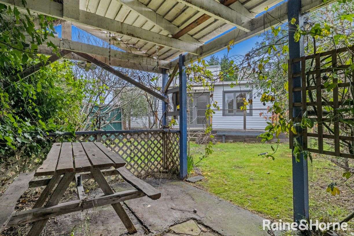 34 Powell Road — photo 11 of 30