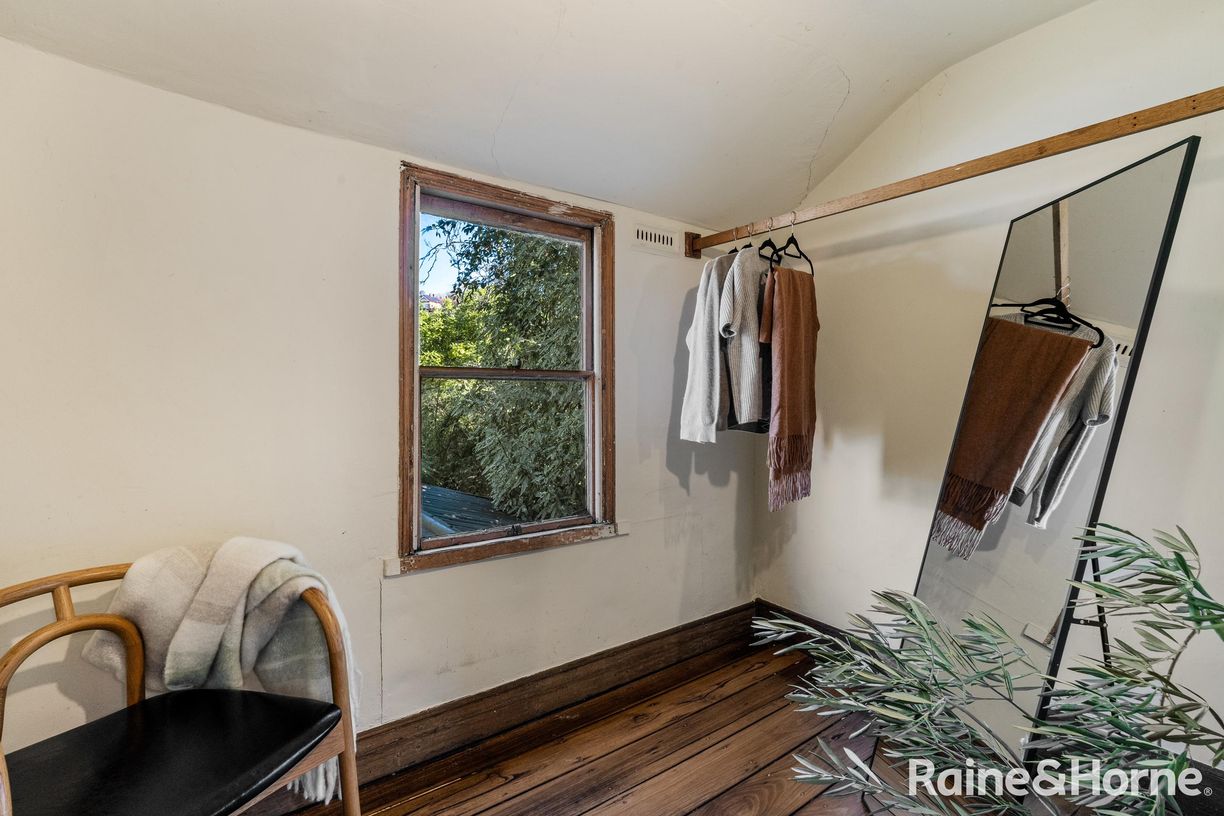 316 Bathurst Street — photo 19 of 30