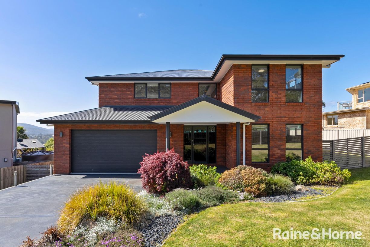 68 Tinderbox Road — photo from Raine & Horne Hobart