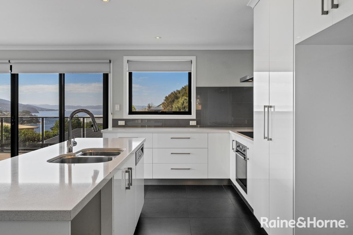 68 Tinderbox Road — photo 10 of 30