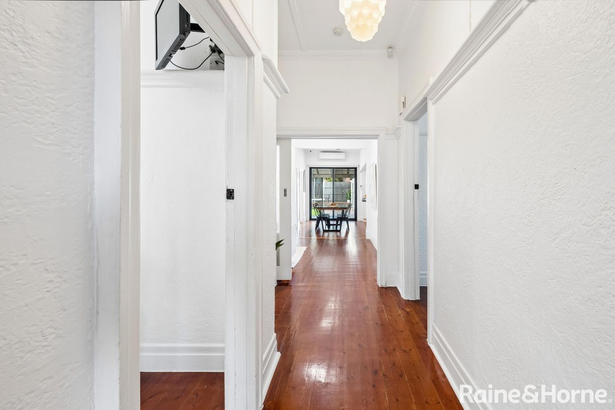 16 Hakatere Street — photo 2 of 18