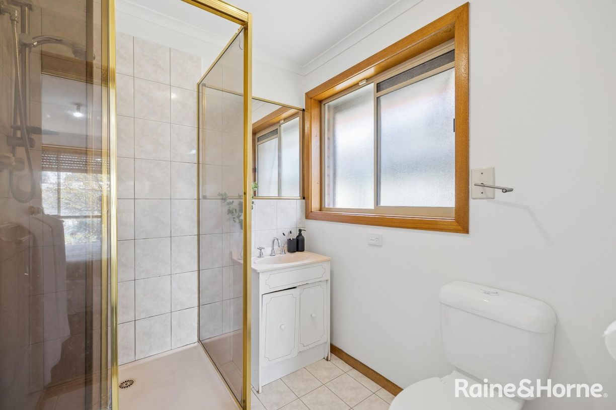 7 Coleridge Drive — photo 12 of 19