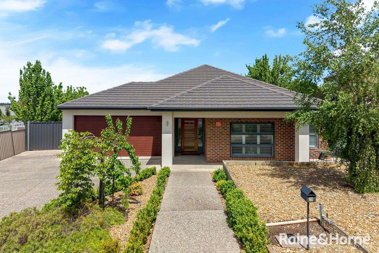 28 Towerbridge Rise — photo from Raine & Horne Essendon