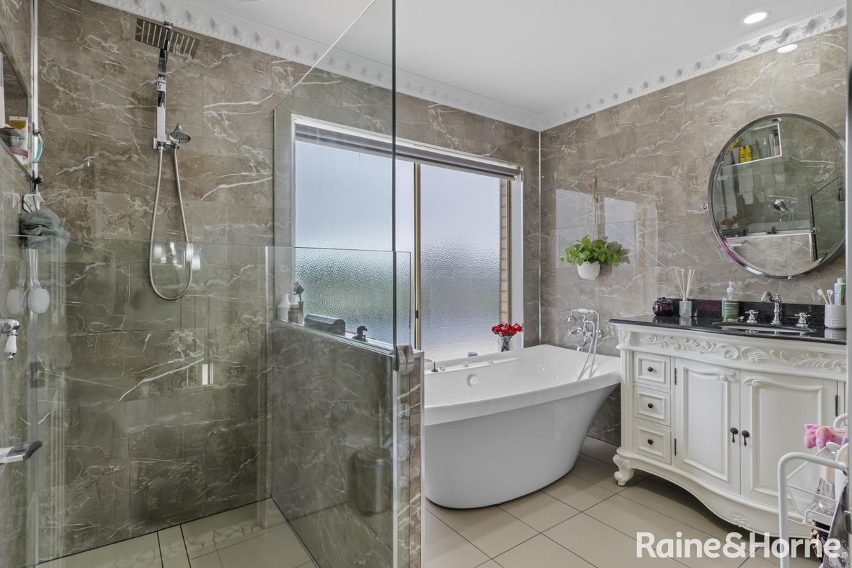 5 Paul Harris Drive — photo 7 of 16