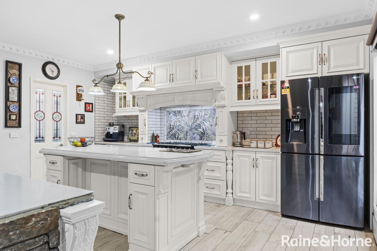 5 Paul Harris Drive — photo 3 of 16