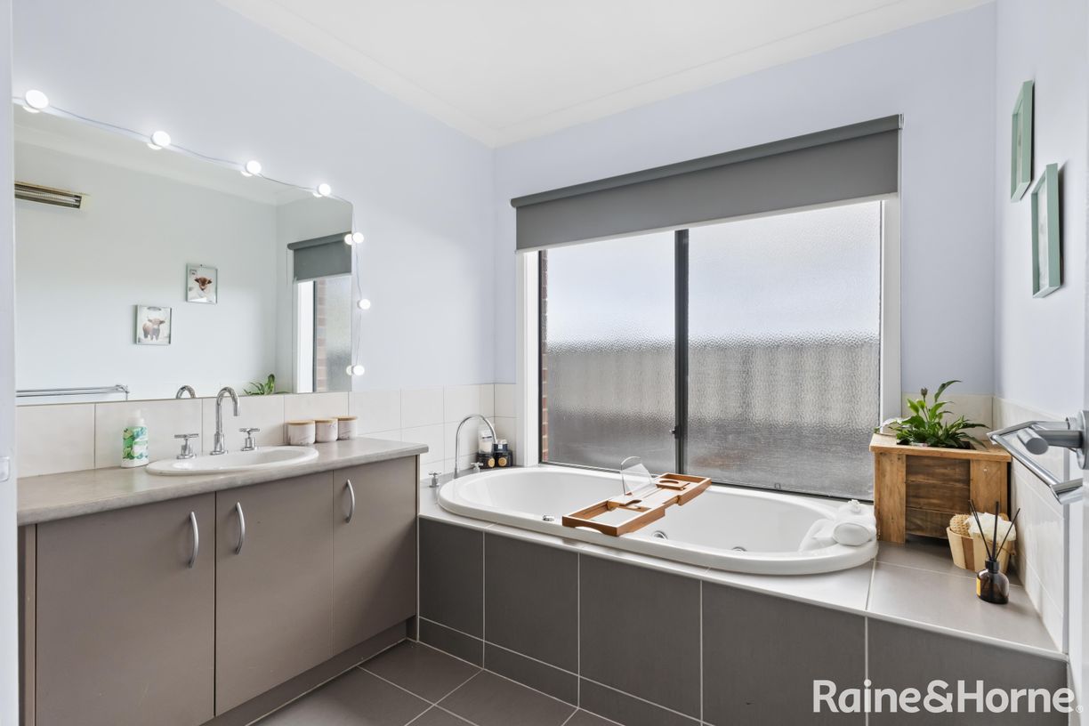 53 Wittick Street — photo 7 of 13
