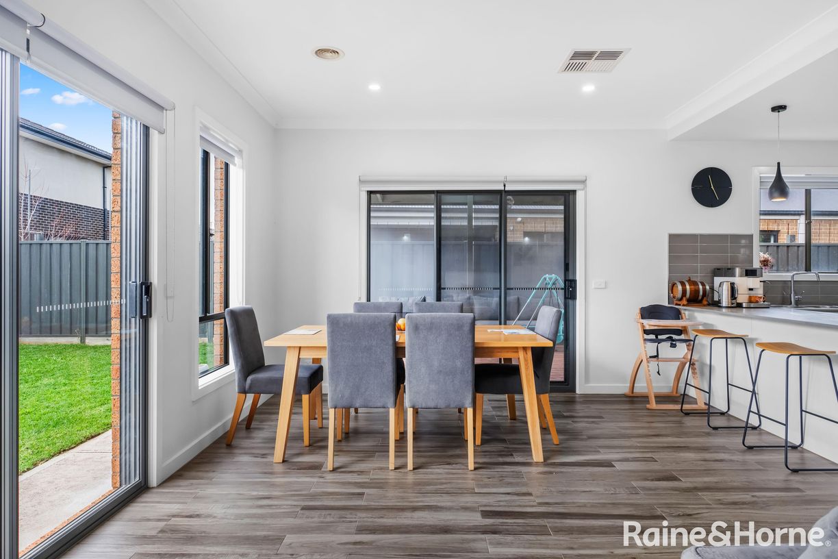 75 Wembley Avenue — photo 5 of 13