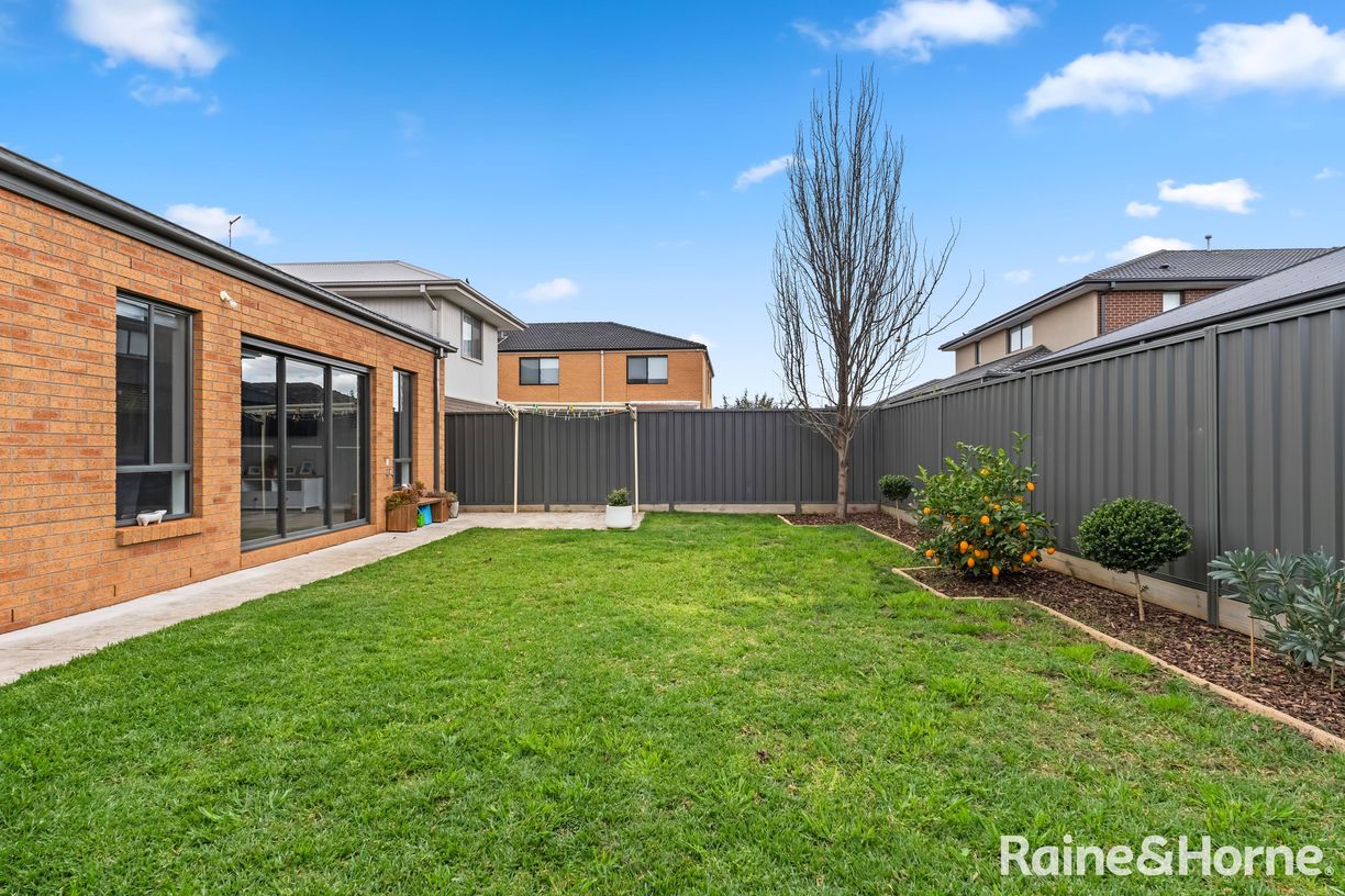 75 Wembley Avenue — photo 12 of 13