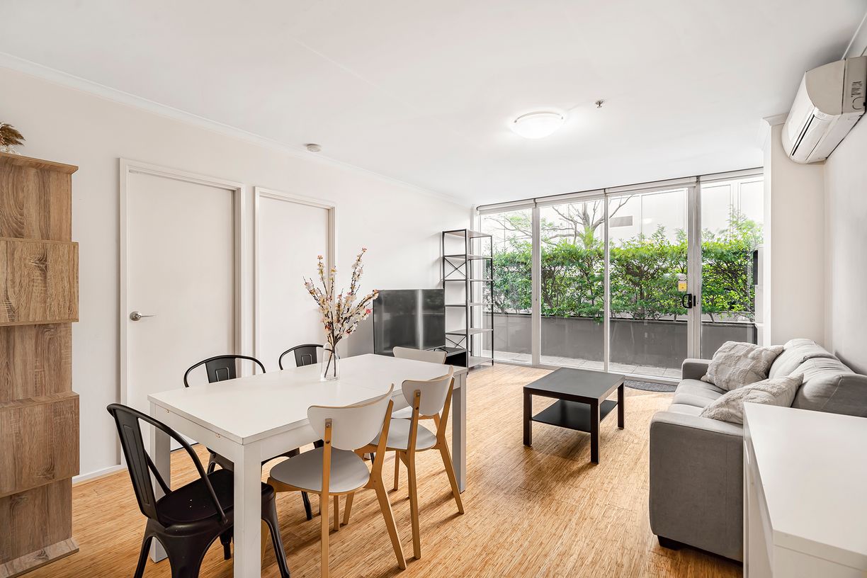32/79 Whiteman Street — photo 3 of 15