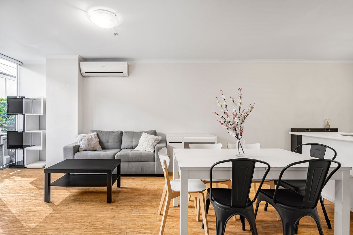 32/79 Whiteman Street — photo 6 of 15