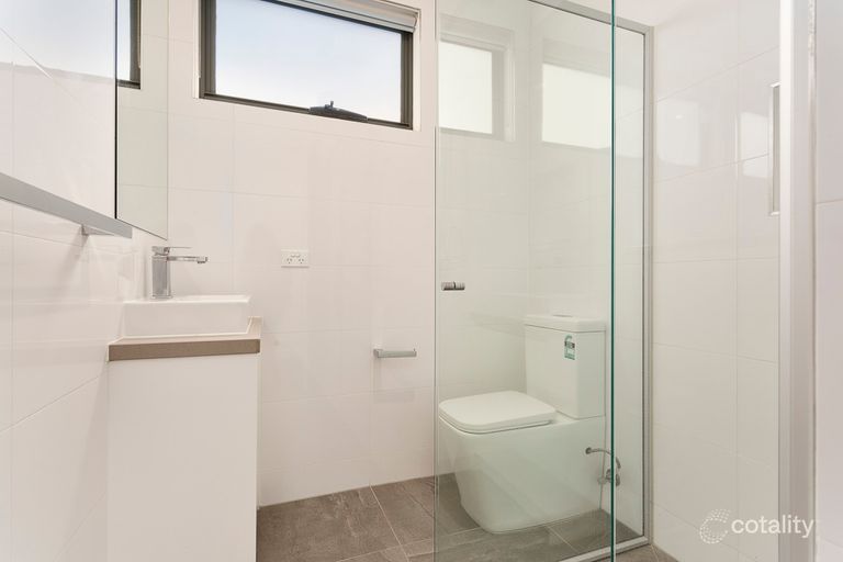 1/563 Albion Street — photo 7 of 12