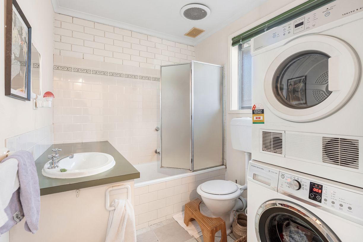 2/4 St Bernards Street — photo 12 of 13
