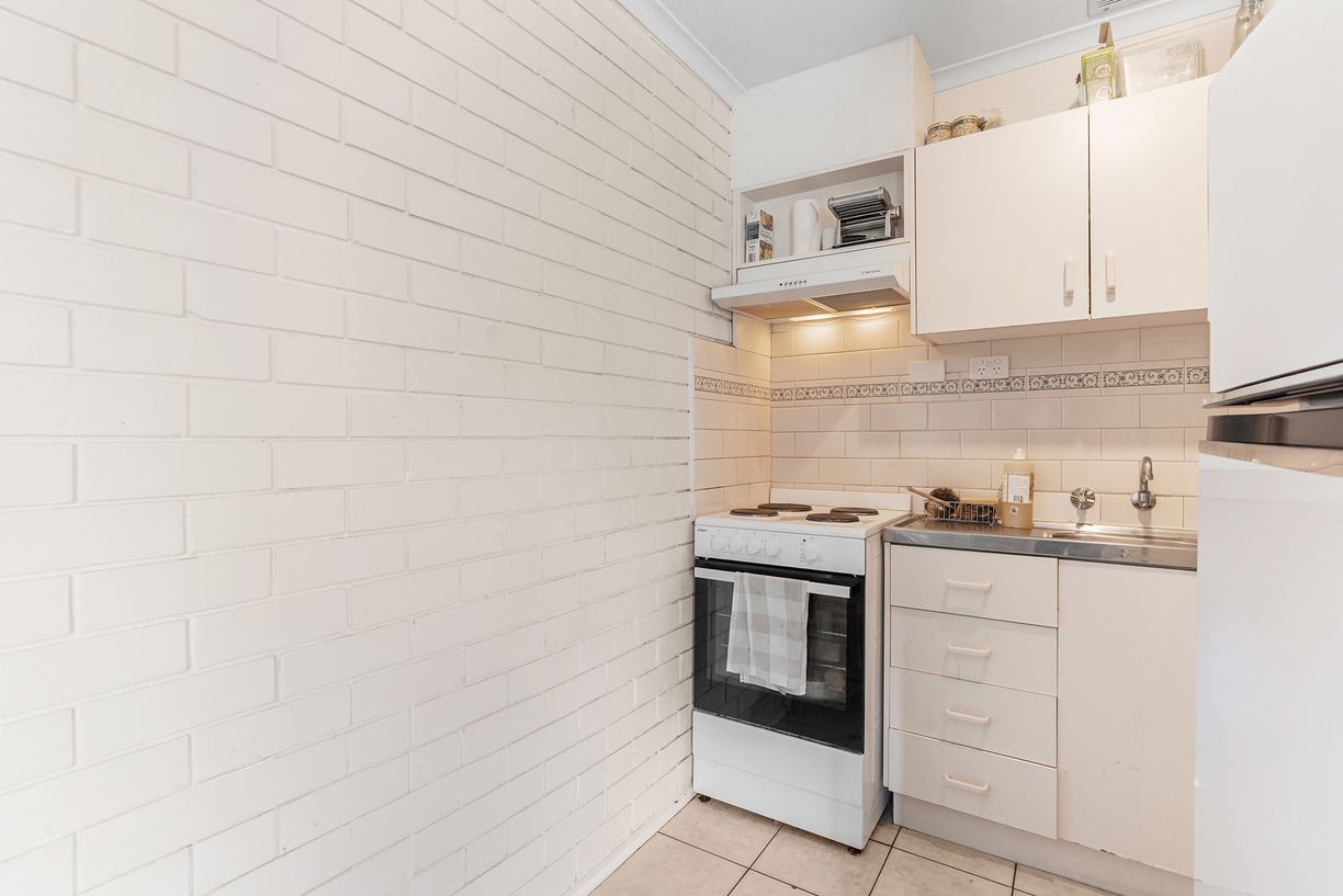 2/4 St Bernards Street — photo 10 of 13