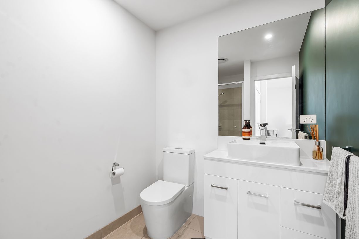 105/2B Rogers Street — photo 9 of 16