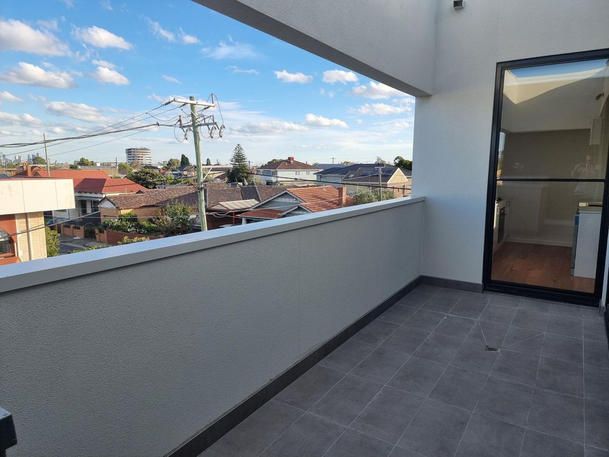 105/2B Rogers Street — photo 14 of 16