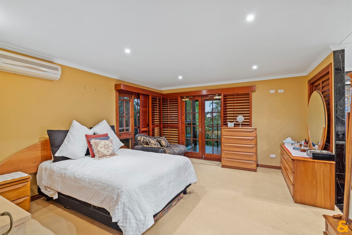 18 Manly Road — photo 15 of 29