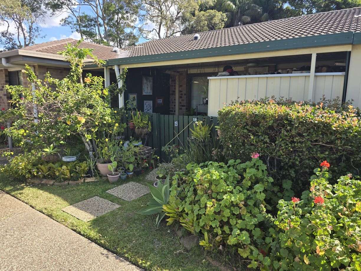 19/15 Carmichael Court — photo from Raine & Horne Wynnum | Manly