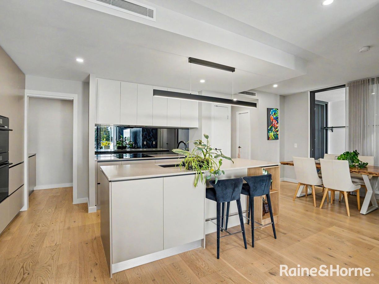 17/6-12 Auster Street — photo 5 of 27