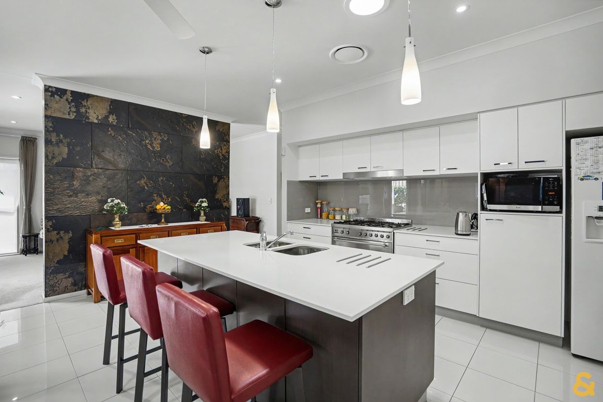 7 Katherine Street — photo 3 of 19