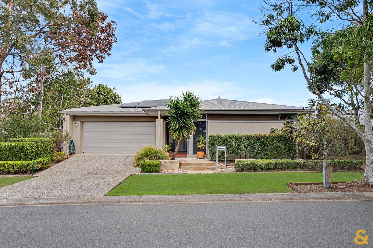 7 Katherine Street — photo from Raine & Horne Wynnum | Manly