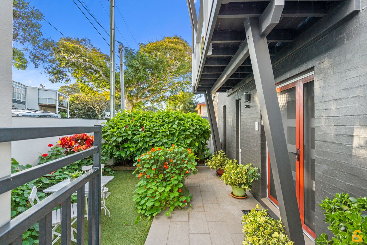 1/170 Kingsley Terrace — photo 3 of 29