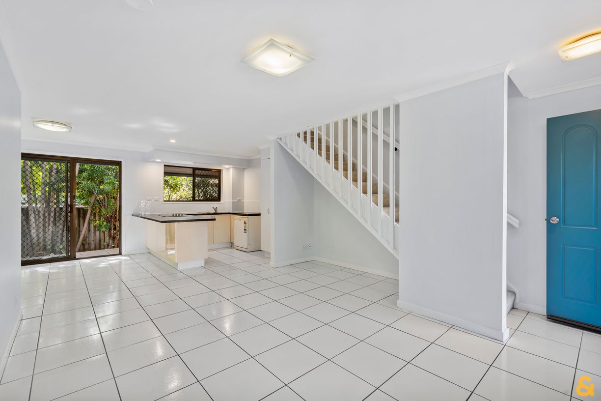 3/43 Berrima Street — photo 2 of 17