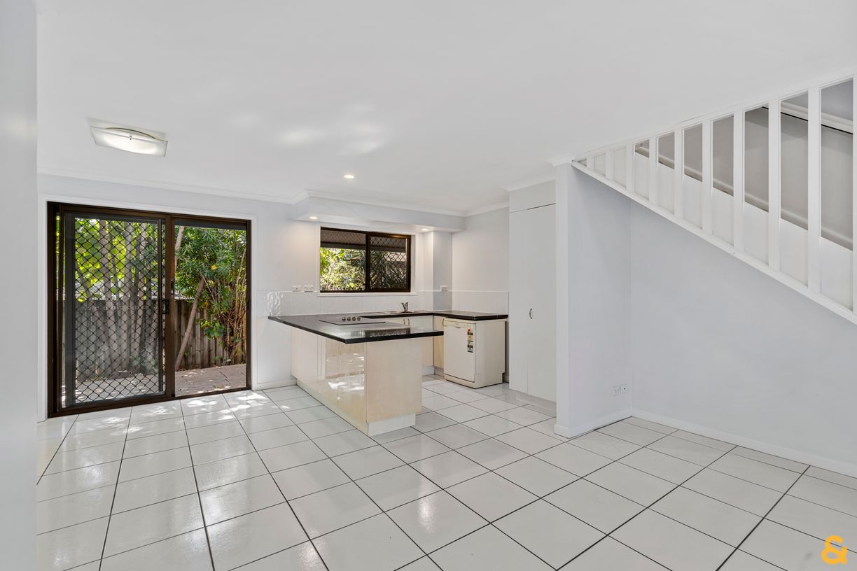 3/43 Berrima Street — photo 3 of 17