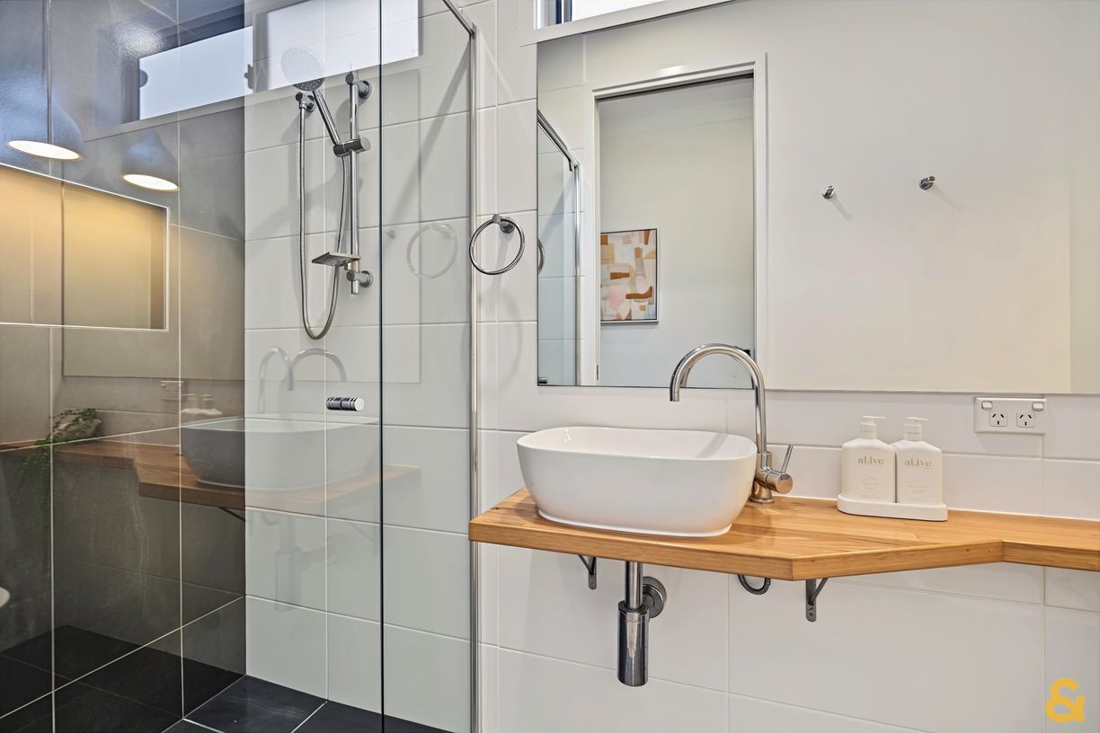79 Besham Parade — photo 21 of 29