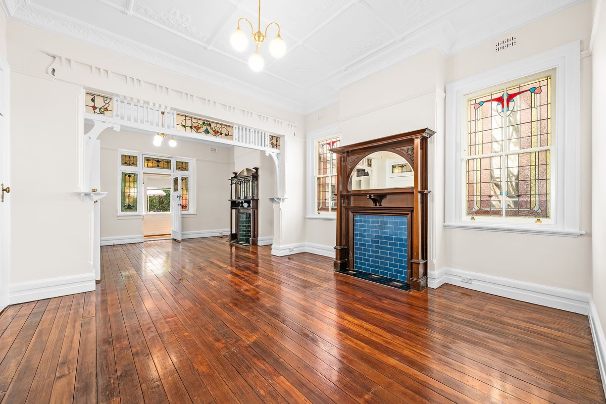 Rented for $1,950 - 10 Carr Street, Coogee, NSW 2034 - Raine & Horne ...