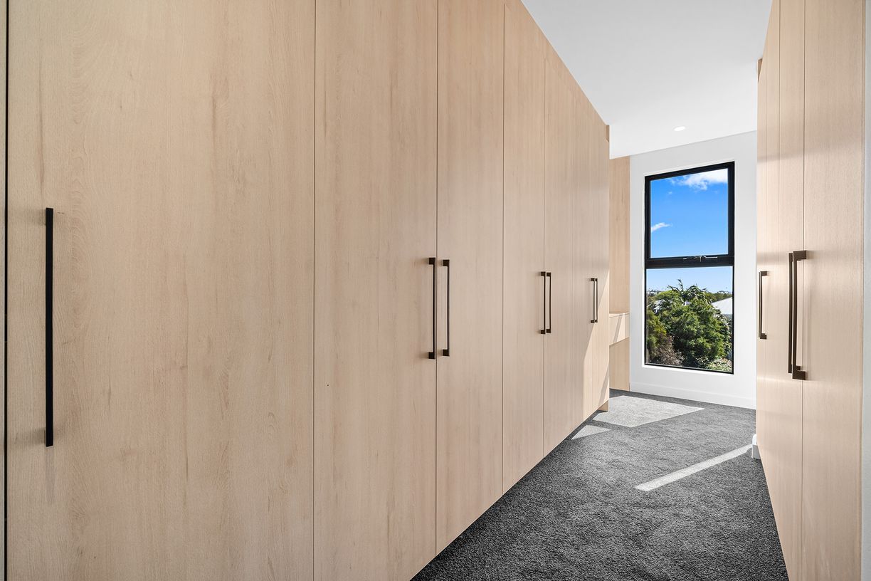 6A Mirrabooka Crescent — photo 9 of 12