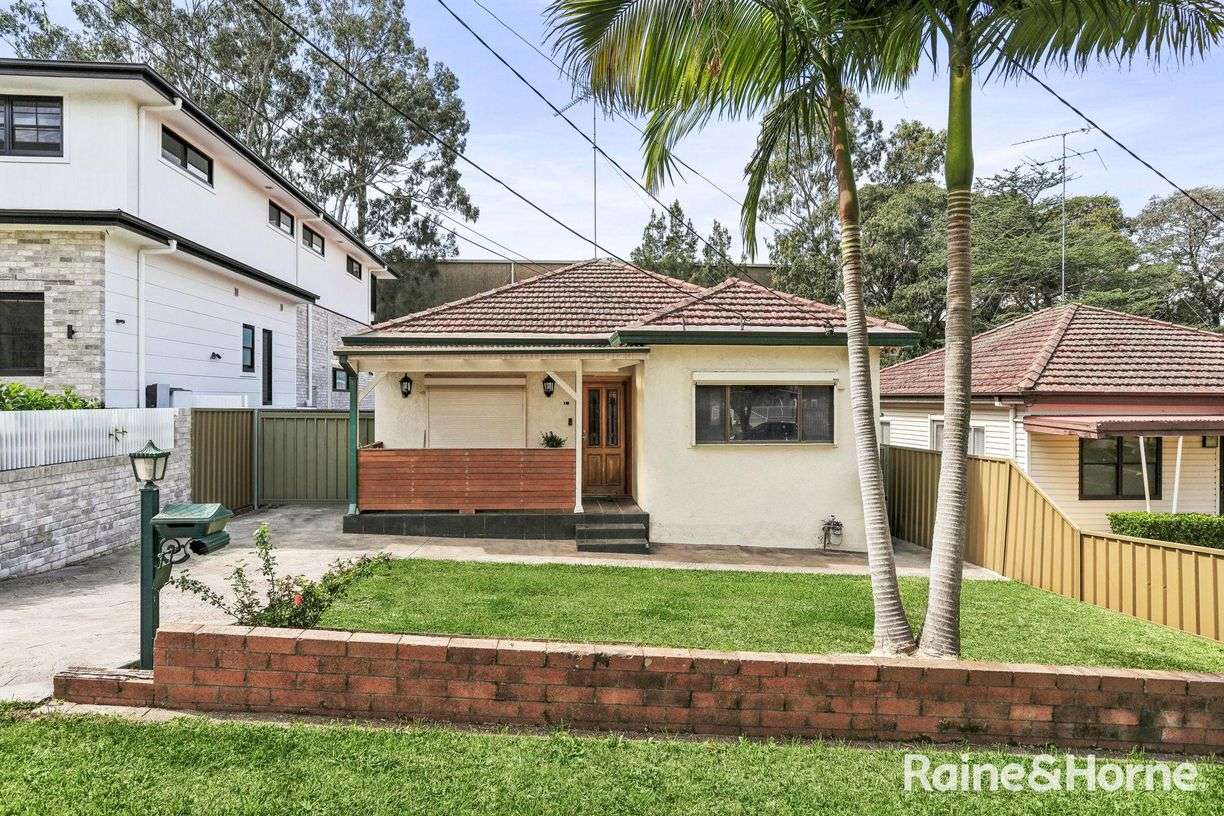 35 Glamis Street, KINGSGROVE, NSW 2208 Raine & Horne Bardwell Park