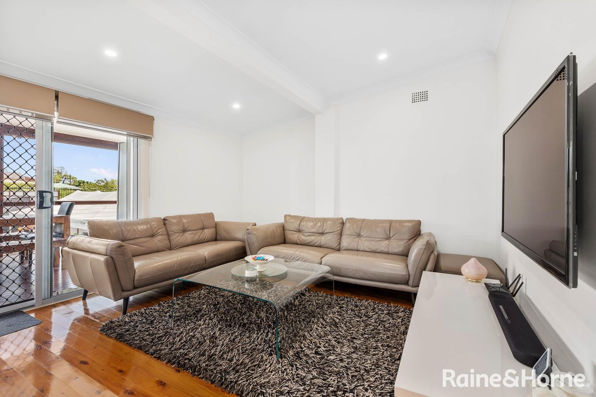 9 Tasker Avenue — photo 5 of 15