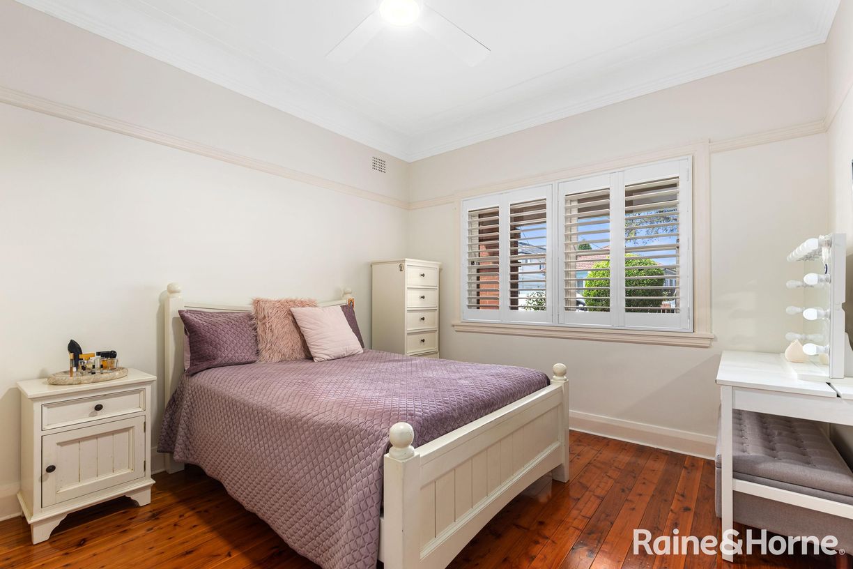 9 Tasker Avenue — photo 6 of 15