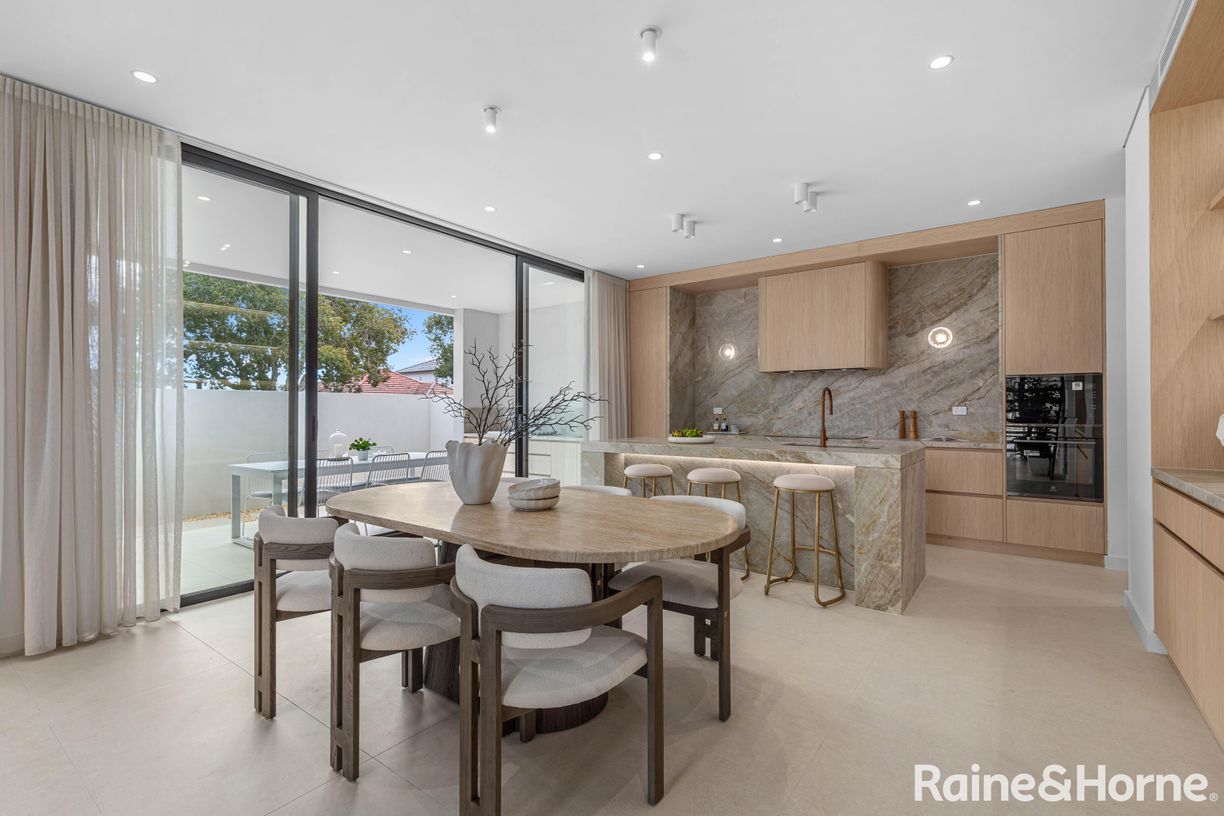 245 William Street — photo 3 of 23