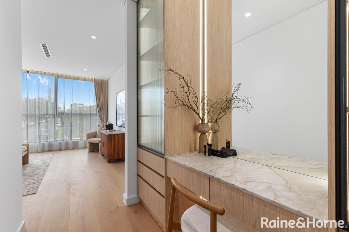 245 William Street — photo 10 of 23