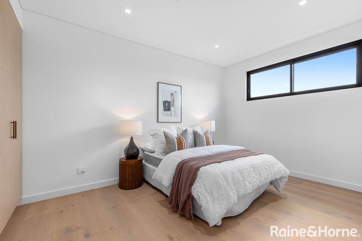 245 William Street — photo 14 of 23