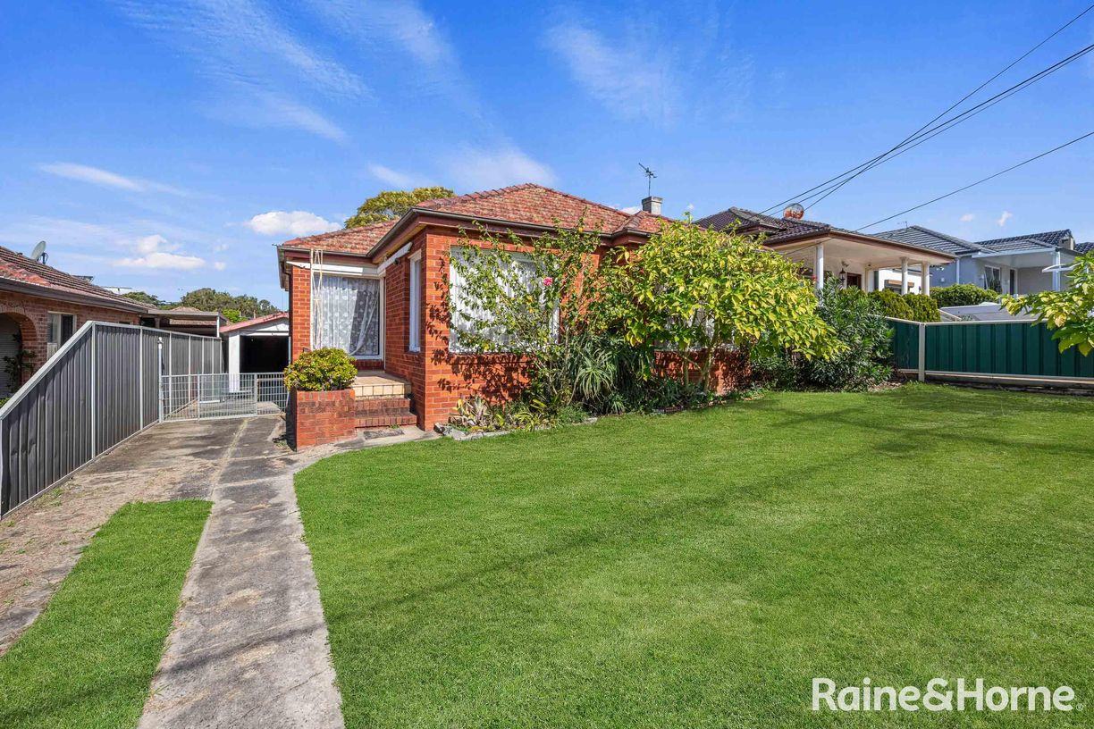 52 Forsyth Street — photo from Raine & Horne Bardwell Park/Kingsgrove/Earlwood