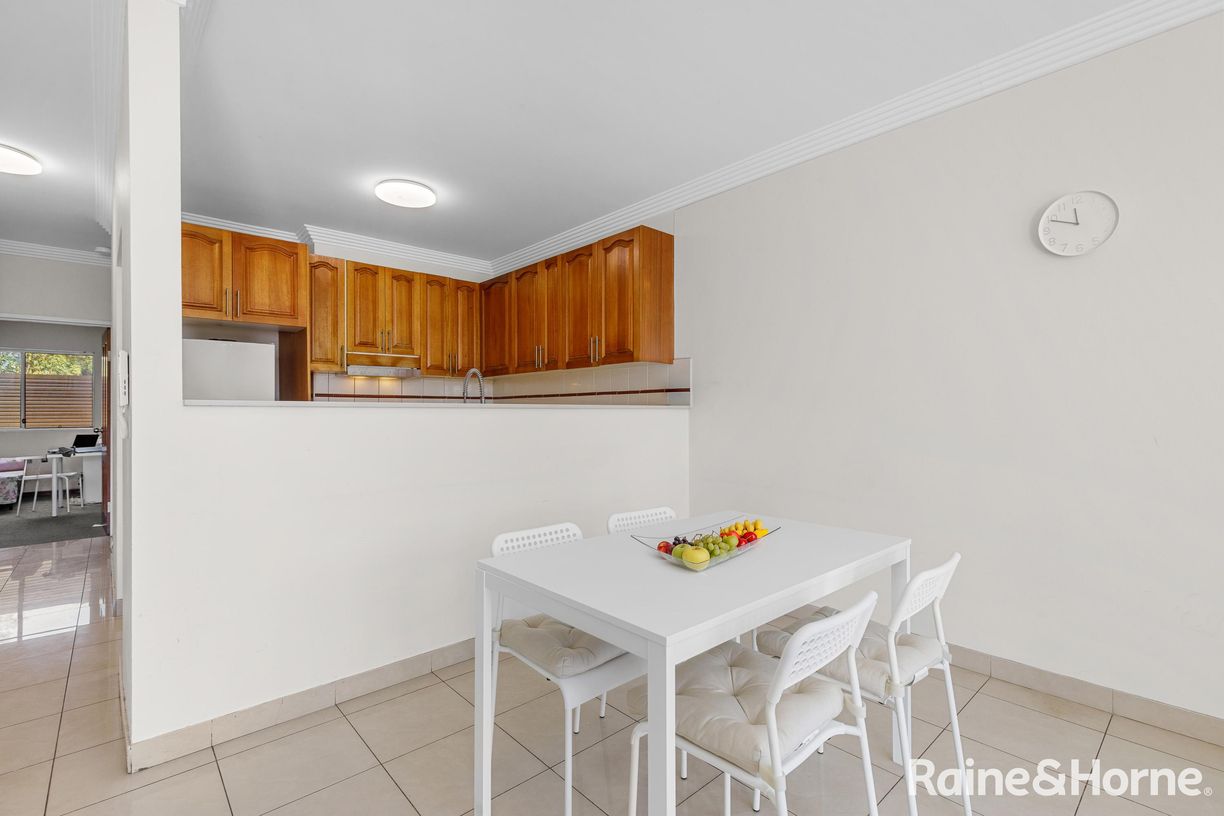 6/125-131 Harrow Road — photo 3 of 8
