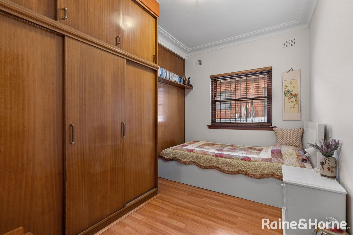 3 Bennett Street — photo 8 of 12