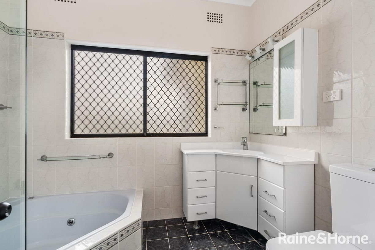 60A Rogers Street — photo 7 of 10
