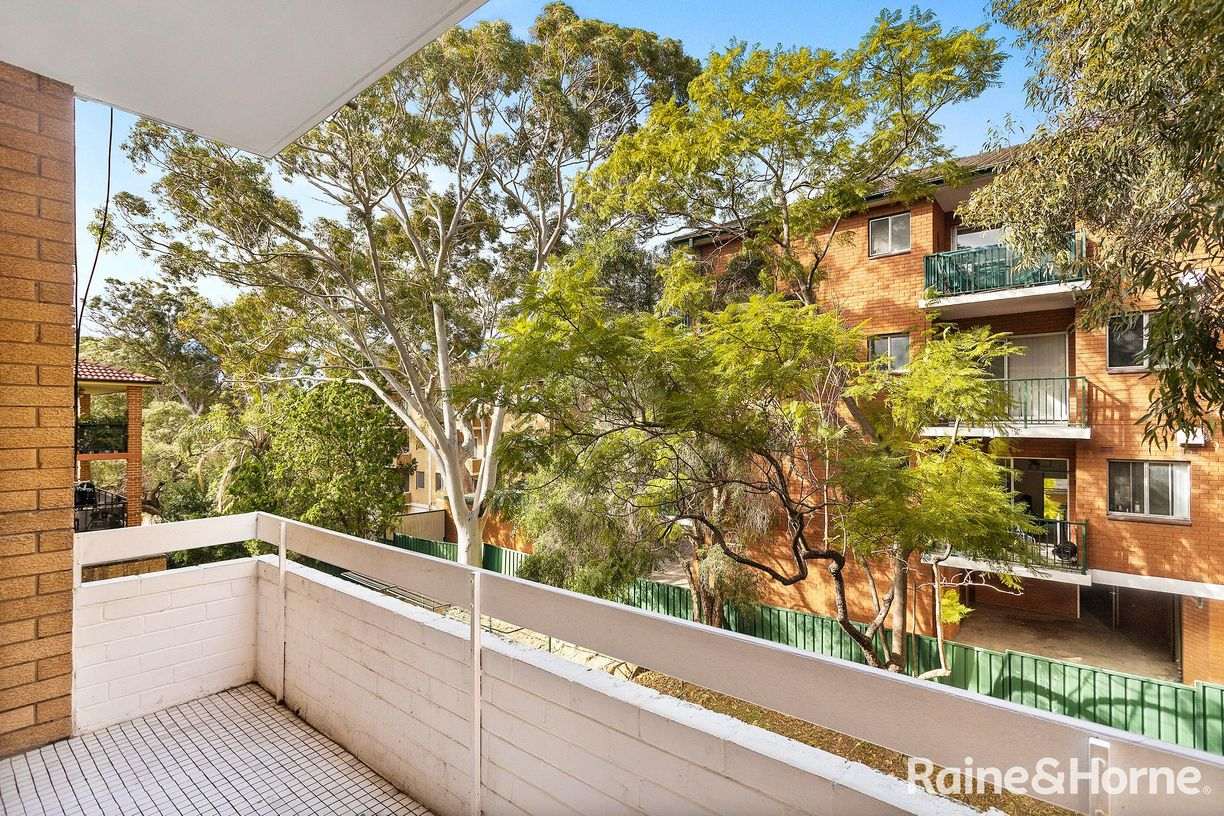 7/47-49 Robertson Street — photo 3 of 6