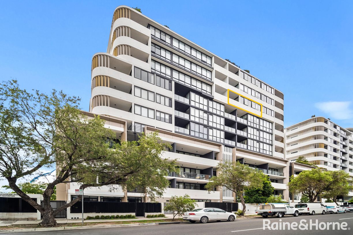 819/93 Regent Street — photo from Raine & Horne Kogarah