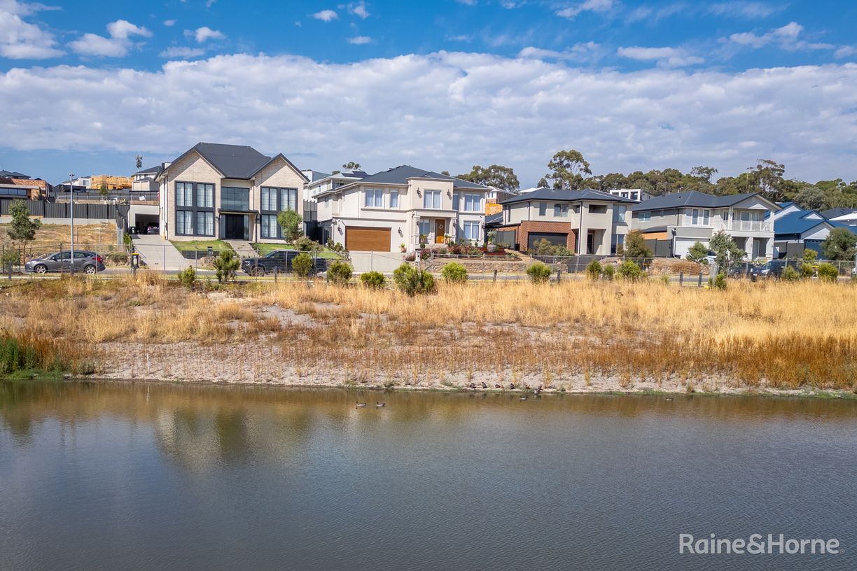 28 Iredale Promenade — photo 21 of 22