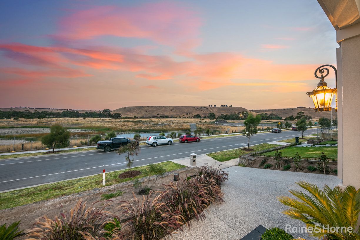 28 Iredale Promenade — photo 18 of 22