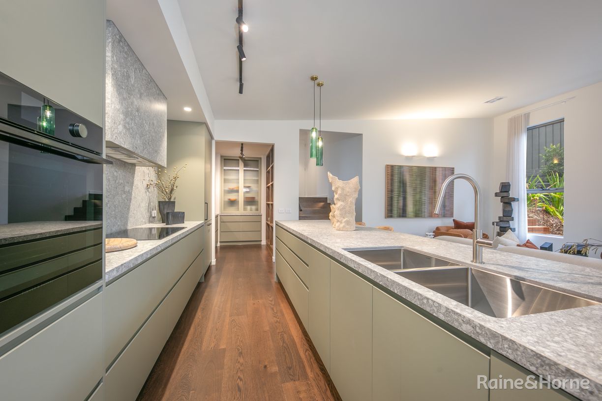 148 Elizabeth Drive — photo 5 of 22