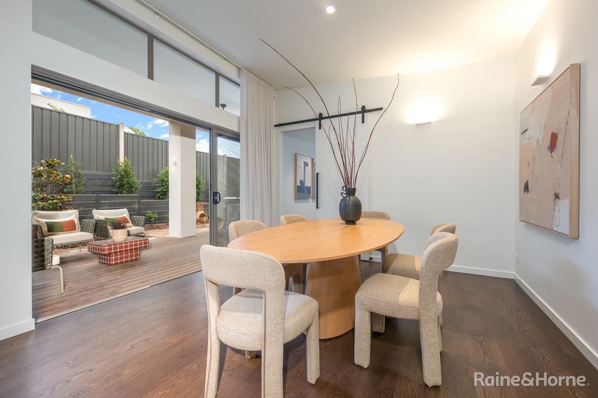 148 Elizabeth Drive — photo 9 of 22