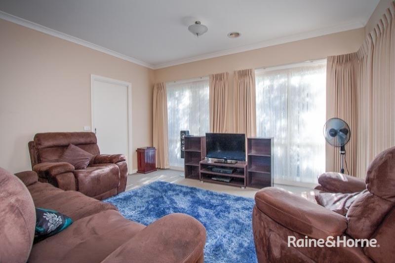 2/63 Anderson Road — photo 4 of 7